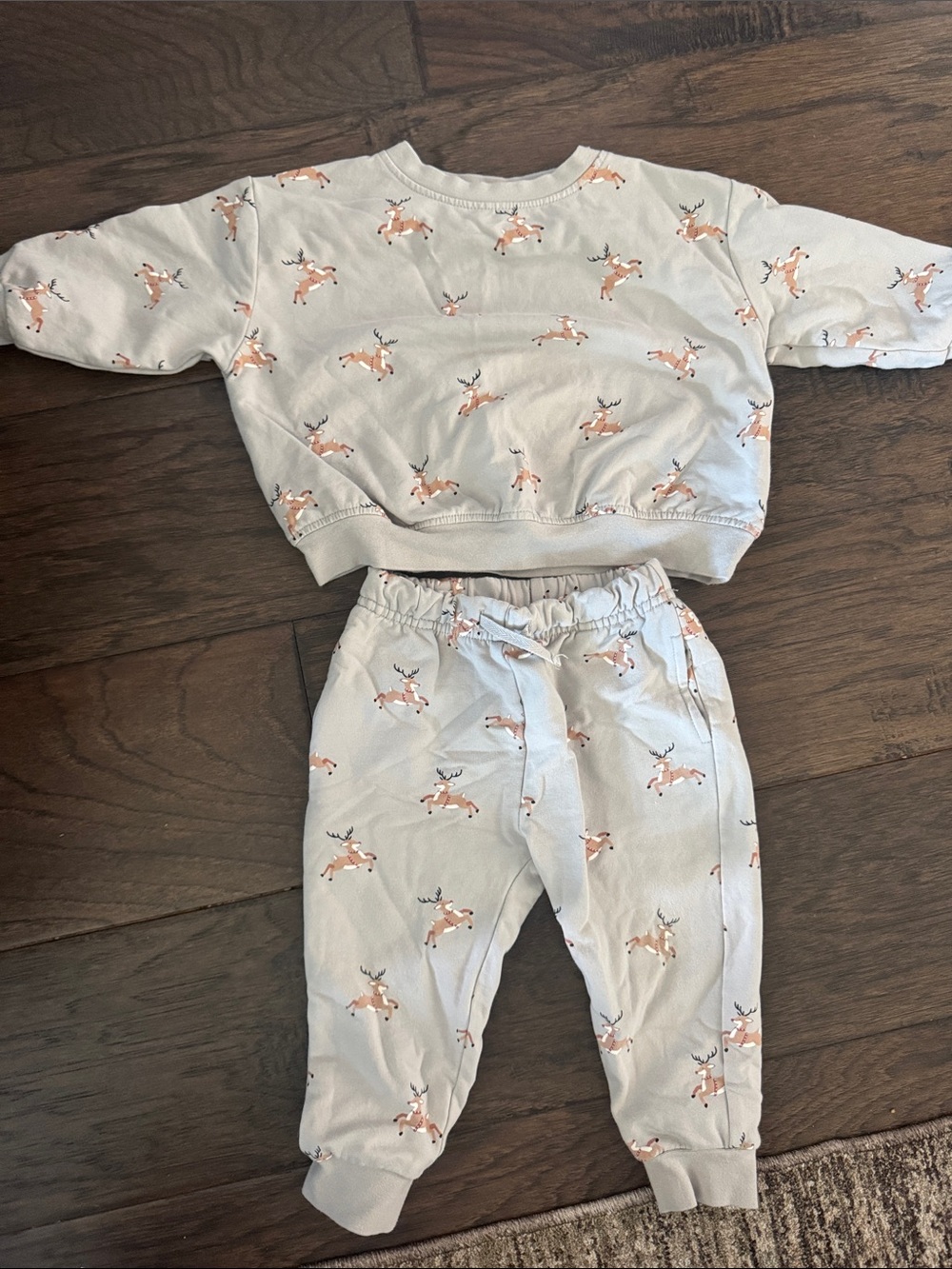 Quincy Mae Light Gray Kids Reindeer Loungewear Set